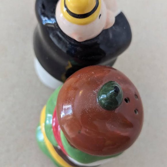 Popeye's Wimpy and hamburger salt and pepper shakers set - Picture 4 of 11